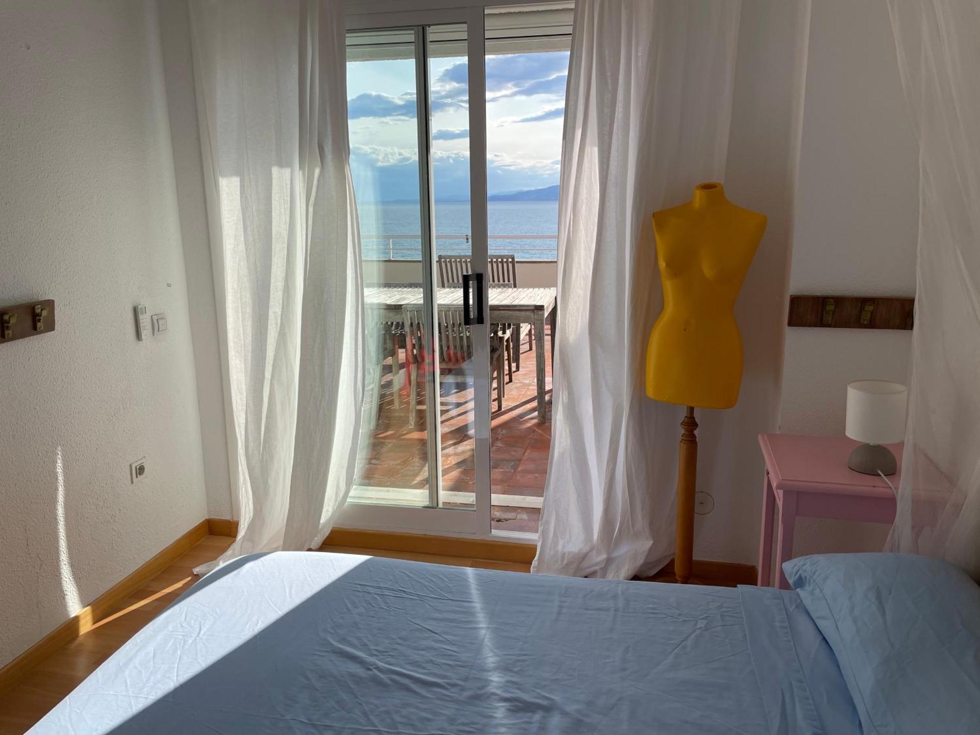 Apartamento Rits Beachfront Salou Bagian luar foto